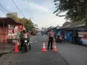 Kapolsek Kresek Terjun Langsung Gatur Lalin