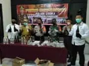 Razia Toko Jamu, Polsek Cisoka Sita Puluhan Bungkus Miras Jenis Ciu