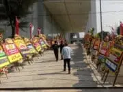 Karangan Bunga Berisi Ucapan Selamat Banjiri Mapolresta Bandara Soetta