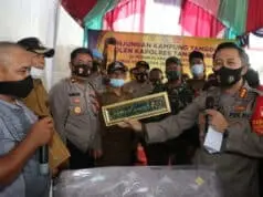 Kunjungi KTN di Jambe, Kapolresta Tangerang Borong Produk Kerajinan Warga Kunjungi KTN di Jambe, Kapolresta Tangerang Borong Produk Kerajinan Warga