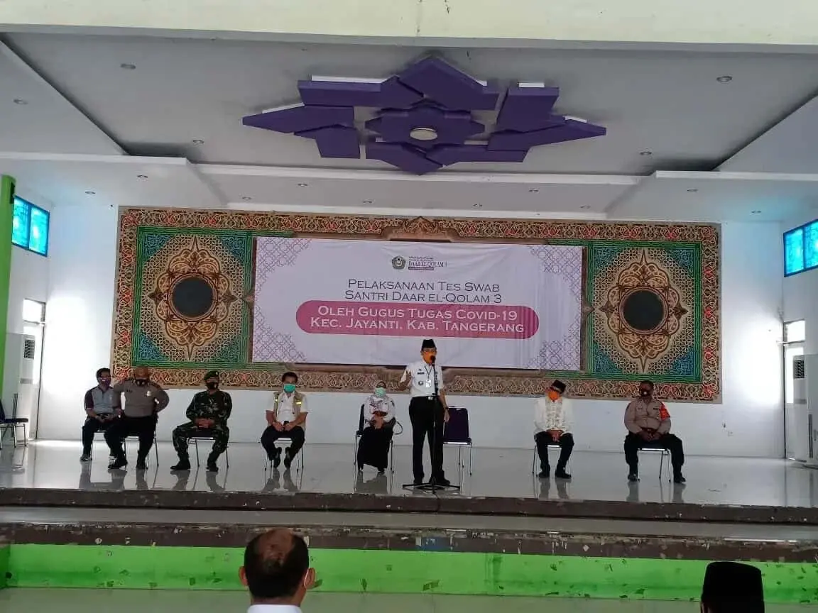Ratusan Santri Daar El - Qolam Jalani Tes SWAB dan Rapid Test