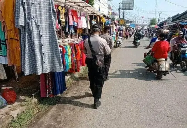 Polsek Kresek Gelar Patroli Jalan Kaki, Ini Sasarannya