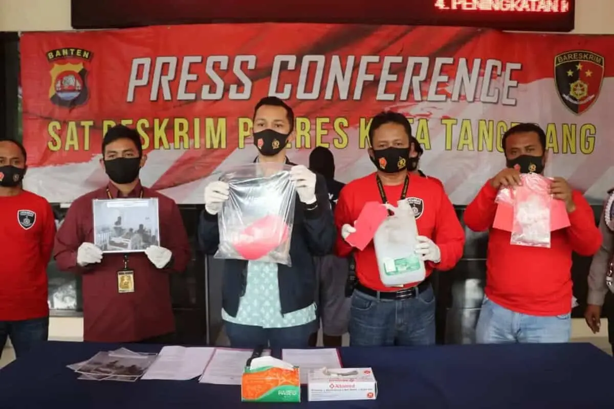 Minuman Oplosan Memakan 5 Korban Jiwa, Polresta Tangerang Cokok Penyuplai Minuman Oplosan Memakan 5 Korban Jiwa, Polresta Tangerang Cokok Penyuplai