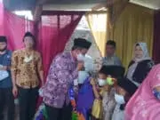 Camat Balaraja dan Kades Cangkudu Santuni Ratusan Yatim