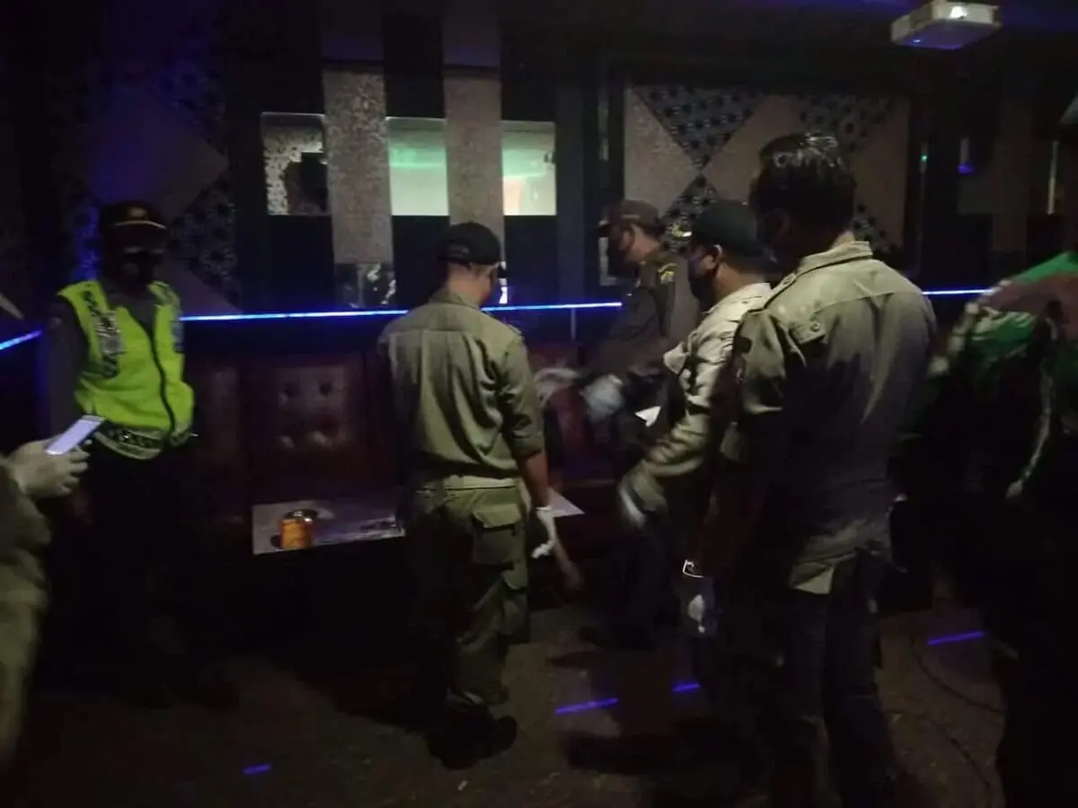 Satgas Covid-19 Kecamatan Cipocok Jaya Datangi Hotel dan Terminal