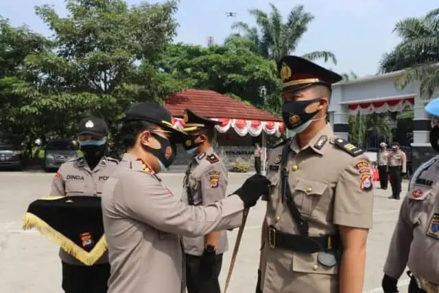 Kapolresta Tangerang Pimpin Sertijab Kepala Bagian Operasi Kapolresta Tangerang Pimpin Sertijab Kepala Bagian Operasi
