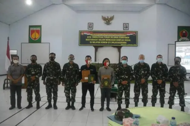 Cegah Konflik Sosial di Masyarakat, Korem 071/Wijayakusuma Gelar Binkom AGHT Cegah Konflik Sosial di Masyarakat, Korem 071/Wijayakusuma Gelar Binkom AGHT