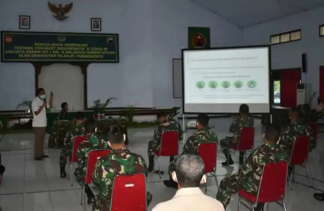 Tingkatkan Sadar Kesehatan, Prajurit Wijayakusuma Di Suluh Penyakit Degeneratif dan Pencegahan Covid-19 Tingkatkan Sadar Kesehatan, Prajurit Wijayakusuma Di Suluh Penyakit Degeneratif dan Pencegahan Covid-19