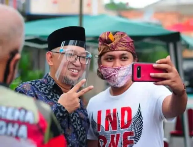 Hadiri Acara Reonian di Komplek Gang H. Maung, Warga Sekitar Gak Tau Siapa Ruhamaben Hadiri Acara Reonian di Komplek Gang H. Maung, Warga Sekitar Gak Tau Siapa Ruhamaben