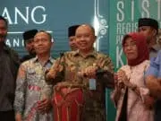 Ada Indikasi Semua Paslon Pilkada Tangsel, Mobiliasi ASN Jadi Tim Pemenangan Ada Indikasi Semua Paslon Pilkada Tangsel, Mobiliasi ASN Jadi Tim Pemenangan