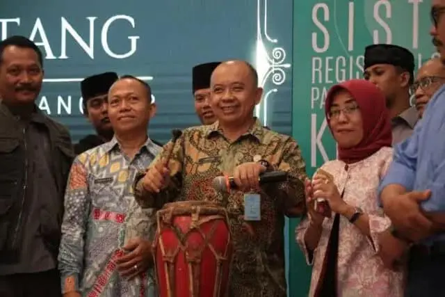 Ada Indikasi Semua Paslon Pilkada Tangsel, Mobiliasi ASN Jadi Tim Pemenangan Ada Indikasi Semua Paslon Pilkada Tangsel, Mobiliasi ASN Jadi Tim Pemenangan