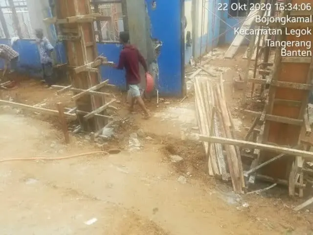 Kurang Pengawas, Proyek Rehab SMPN 2 Legok Abaikan K3 Kurang Pengawas, Proyek Rehab SMPN 2 Legok Abaikan K3