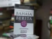 Wartawan Tangerang Luncurkan Buku “Pedoman Praktis Bahasa Berita” Wartawan Tangerang Luncurkan Buku "Pedoman Praktis Bahasa Berita"