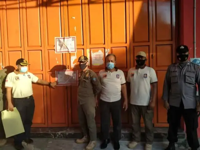 Polres Serang Kota Dampingi Satpol PP Dan Ormas Segel THM Polres Serang Kota Dampingi Satpol PP Dan Ormas Segel THM