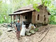 30 Tahun Tinggal Dirumah Tidak Layak Huni, Nenek Di Jayanti Butuh Perhatian Pemkab Tangerang