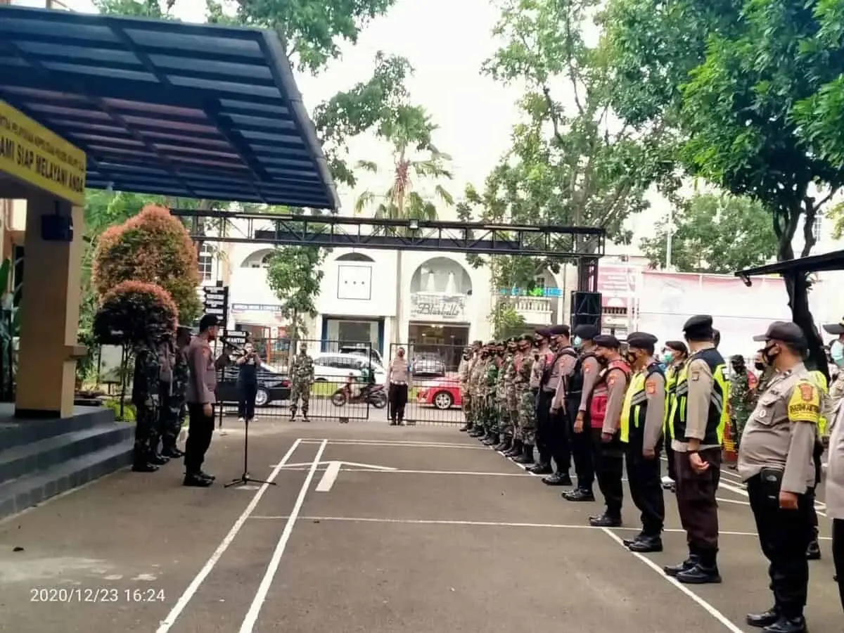Jelang Natal dan Tahun Baru, Polsek Kelapa Dua Gelar Patroli Gabungan Skala Besar