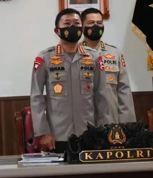 Kapolri Terbitkan Maklumat Kepatuhan Prokes saat Libur Natal dan Tahun Baru Kapolri Terbitkan Maklumat Kepatuhan Prokes saat Libur Natal dan Tahun Baru