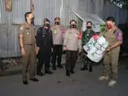 Pasca Penetapan Ormas Terlarang, Polisi-TNI-Satpol PP Turunkan Baleho FPI di Tangerang Pasca Penetapan Ormas Terlarang, Polisi-TNI-Satpol PP Turunkan Baleho FPI