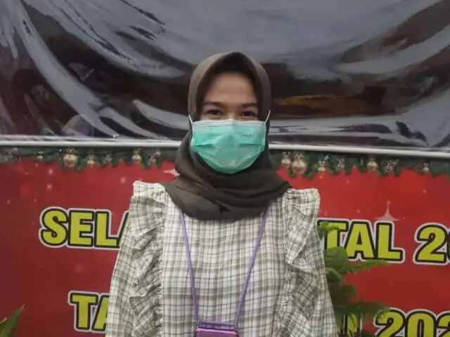 Kartika Chyntia Seorang Wanita Super Pengemudi Mobil Ambulance Kartika Chyntia Seorang Wanita Super Pengemudi Mobil Ambulance