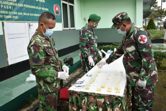Korem 071/Wijayakusuma Sidak Anggota Tes Urine, Antisipasi Penyalahgunaan Narkoba Korem 071/Wijayakusuma Sidak Anggota Tes Urine, Antisipasi Penyalahgunaan Narkoba