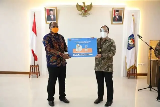 Upaya Percepatan Penanganan Covid-19, Ditjen Bina Adwil Kemendagri Bagikan Alat Kesehatan kepada Sejumlah Rumah Sakit Upaya Percepatan Penanganan Covid-19, Ditjen Bina Adwil Kemendagri Bagikan Alat Kesehatan kepada Sejumlah Rumah Sakit