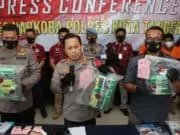 Polresta Tangerang Ungkap Sindikat Pengedar Narkoba Jenis Sabu Jaringan Malaysia Polresta Tangerang Ungkap Sindikat Pengedar Narkoba Jenis Sabu Jaringan Malaysia