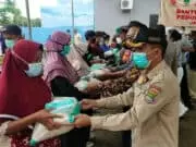 Minggu Ketiga, Paket Sembako dari PIK 2 dan Buddha Tzu Chi Langsung di Dua Desa Teluknaga Minggu Ketiga, Paket Sembako dari PIK 2 dan Buddha Tzu Chi Langsung di Dua Desa Teluknaga