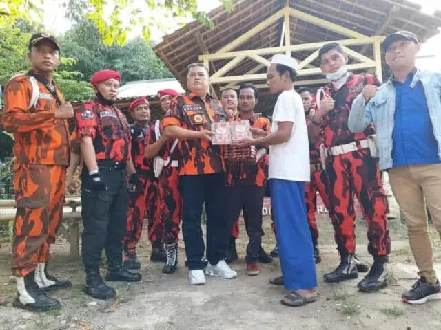 Revolusi Mental, Pemuda Pancasila Kabupaten Tangerang Bagikan 3000 Al – Qur’an Revolusi Mental, Pemuda Pancasila Kabupaten Tangerang Bagikan 3000 Al – Qur’an