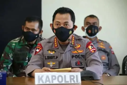Kapolri: Polri Beri Kekuatan Terbaik Bantu Cari KRI Nanggala 402 Kapolri: Polri Beri Kekuatan Terbaik Bantu Cari KRI Nanggala 402