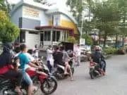 Polsubsektor Palem Semi Bersama JBB Bagikan Takjil dan Masker Polsubsektor Palem Semi Bersama JBB Bagikan Takjil dan Masker