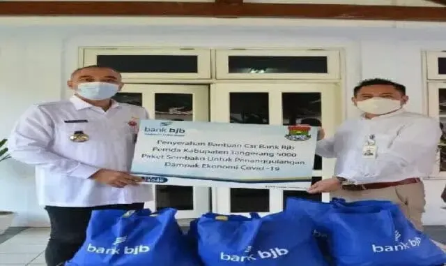 Pemkab Tangerang Terima 5 Ribu Paket Sembako dari Bank BJB Pemkab Tangerang Terima 5 Ribu Paket Sembako dari Bank BJB
