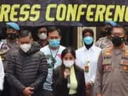 Polres Cilegon Gelar Press Conference, Viralnya Wanita yang Ngamuk Memaki Petugas Polres Cilegon Gelar Press Conference, Viralnya Wanita yang Ngamuk Memaki Petugas