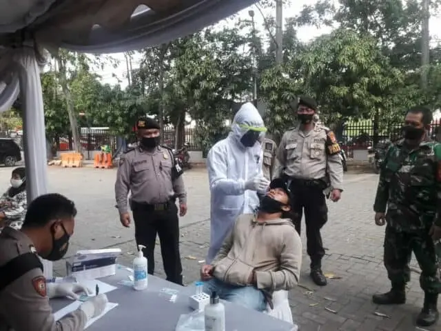 Kapolsek Batu Ceper Tinjau Posko Rapid Test Antigen Kapolsek Batu Ceper Tinjau Posko Rapid Test Antigen
