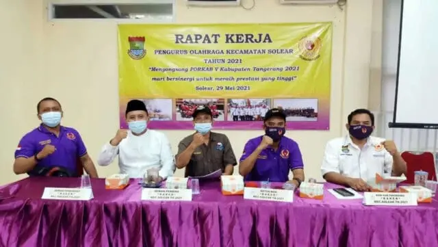 Gelar Raker Menyongsong PORKAB V, KOK Kecamatan Solear : Bersinergi Untuk Meraih Prestasi Gelar Raker Menyongsong PORKAB V, KOK Kecamatan Solear : Bersinergi Untuk Meraih Prestasi