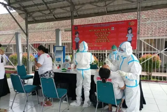 Tekan Penyebaran Covid-19, Ratusan WBP Lapas Kelas IIA Tangerang di Tes Swab Antigen Tekan Penyebaran Covid-19, Ratusan WBP Lapas Kelas IIA Tangerang di Tes Swab Antigen