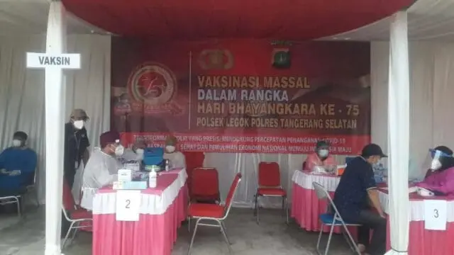 Sambut Hari Bhayangkara ke-75, Polsek Legok Gelar Vaksinasi Masal Sambut Hari Bhayangkara ke-75, Polsek Legok Gelar Vaksinasi Masal