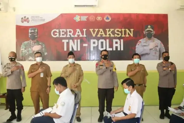 Polda Banten Gelar Vaksinasi Go to School Polda Banten Gelar Vaksinasi Go to School