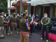Direktorat Pol PP dan Linmas Kemendagri Beserta Satpol PP Berikan Bansos dan Patroli Prokes Direktorat Pol PP dan Linmas Kemendagri Beserta Satpol PP Berikan Bansos dan Patroli Prokes