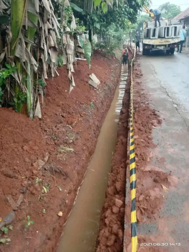 Tak Sesuai RAB, Pekerjaan Pemasangan U-ditch di Kampung Kacipet Disoal LSM Tak Sesuai RAB, Pekerjaan Pemasangan U-ditch di Kampung Kacipet Disoal LSM