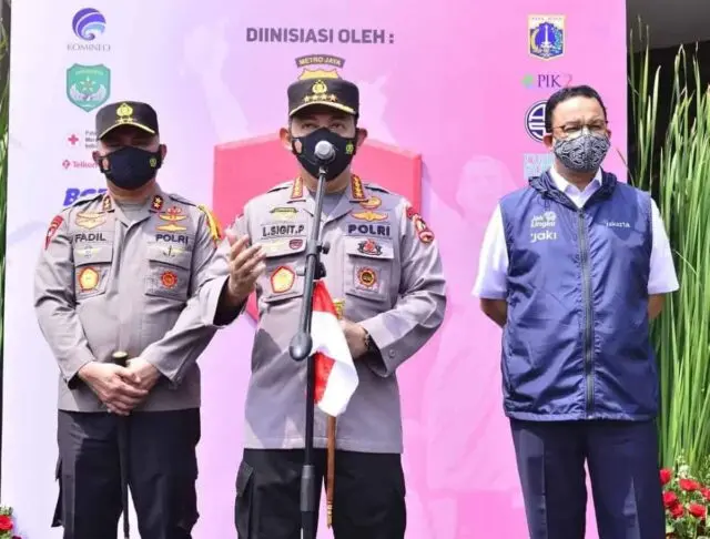 Kapolri Luncurkan Gerakan Vaksinasi Merdeka untuk Capai Target di Hari Kemerdekaan Kapolri Luncurkan Gerakan Vaksinasi Merdeka untuk Capai Target di Hari Kemerdekaan