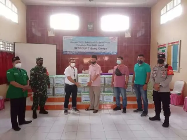 Selama Pandemi FIFGROUP Salurkan 115.197 Paket Sembako Senilai Rp 23,853 Miliar Selama Pandemi FIFGROUP Salurkan 115.197 Paket Sembako Senilai Rp 23,853 Miliar