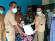 Dinsos Kabupaten Tangerang Berikan Bantuan Kursi Roda Ke Warga Desa Cikuya Dinsos Kabupaten Tangerang Berikan Bantuan Kursi Roda Ke Warga Desa Cikuya