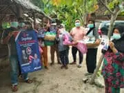 HUT RI Ke-76, Relawan AHY di Banten Bagikan Sembako dan Bendera Merah Putih HUT RI Ke-76, Relawan AHY di Banten Bagikan Sembako dan Bendera Merah Putih