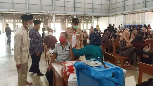 Kadis Pendidikan Kabupaten Tangerang, Apresiasi Vaksinisasi di Yayasan Budi Mulia Kadis Pendidikan Kabupaten Tangerang, Apresiasi Vaksinisasi di Yayasan Budi Mulia