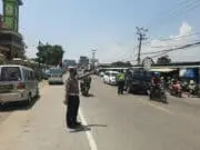 Polda Banten Batasi Mobilitas Lokasi Wisata Pantai Anyer dan Carita Polda Banten Batasi Mobilitas Lokasi Wisata Pantai Anyer dan Carita