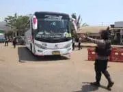 Kepadatan Wisatawan, Polda Banten Putarbalikan Kendaraan Menuju Anyer Kepadatan Wisatawan, Polda Banten Putarbalikan Kendaraan Menuju Anyer