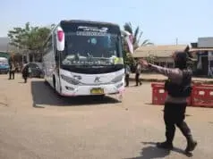 Kepadatan Wisatawan, Polda Banten Putarbalikan Kendaraan Menuju Anyer 