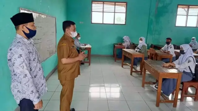 SMK Gema Bangsa Cisoka Siap Gelar Pembelajaran Tatap Muka Dengan Protokol Kesehatan Yang Ketat SMK Gema Bangsa Cisoka Siap Gelar Pembelajaran Tatap Muka Dengan Protokol Kesehatan Yang Ketat