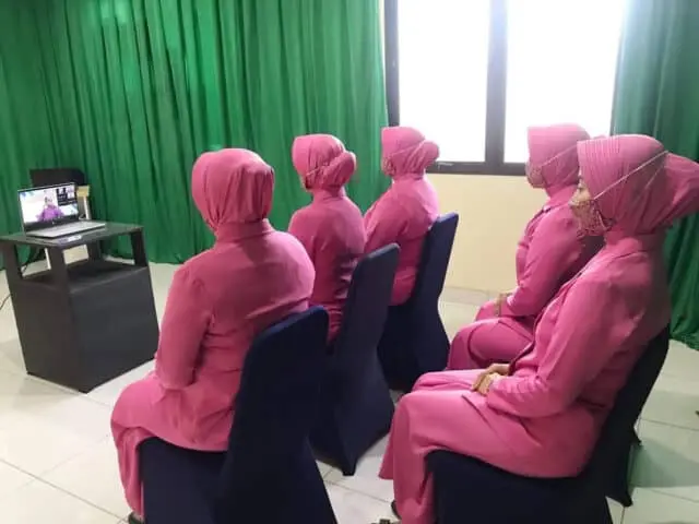 Peringati HKGB Ke 69, Bhayangkari Ranting Panongan Mengikuti Webinar Kesehatan Secara Virtual Peringati HKGB Ke 69, Bhayangkari Ranting Panongan Mengikuti Webinar Kesehatan Secara Virtual