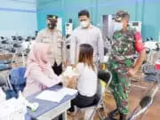 Pantau Giat Vaksinasi Presisi, Kapolsek bersama Danramil 14 Himbau Warga Disiplin Protkes Covid-19 Pantau Giat Vaksinasi Presisi, Kapolsek bersama Danramil 14 Himbau Warga Disiplin Protkes Covid-19